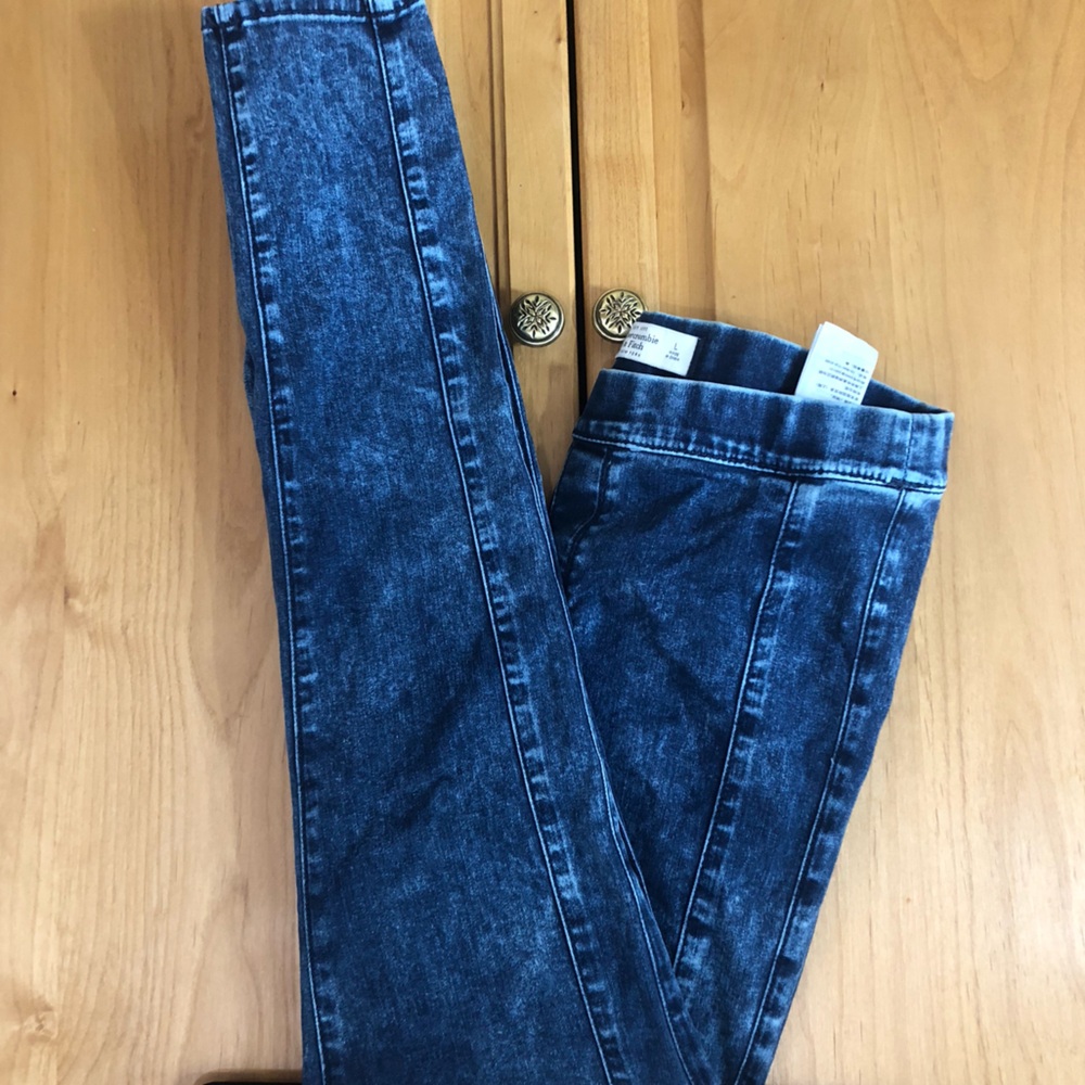 Abercrombie & Fitch Dark Blue Denim Jeans
